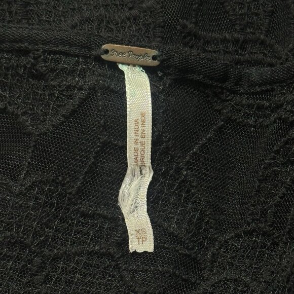 Free People Black Floral Embroidered Bell Sleeve Tunic Whimsigoth Ethereal XS - Picture 9 of 11